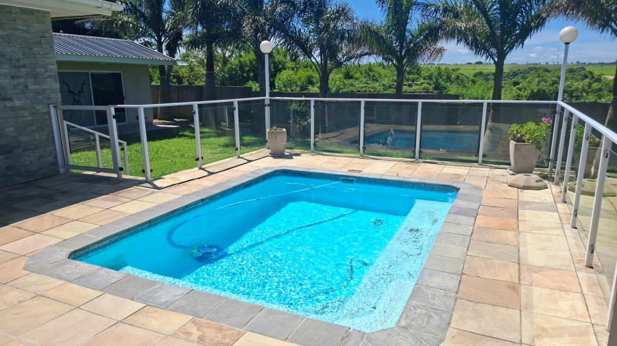 4 Bedroom Property for Sale in Sunrise On Sea Eastern Cape